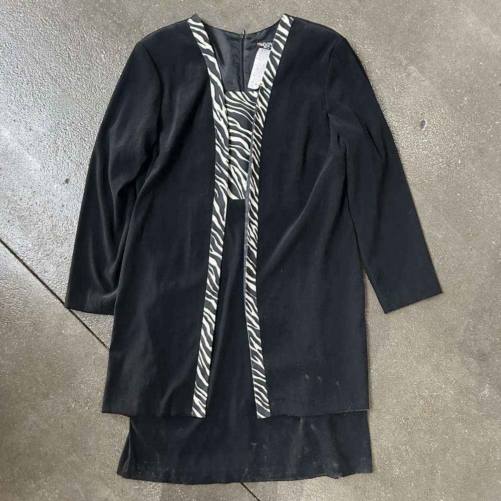 Helene Blake Jacket Dress Womens 14P Black Animal Print 2 Piece Knee‎ Length
